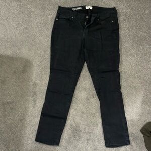 Sonoma high rise skinny pants in black 14